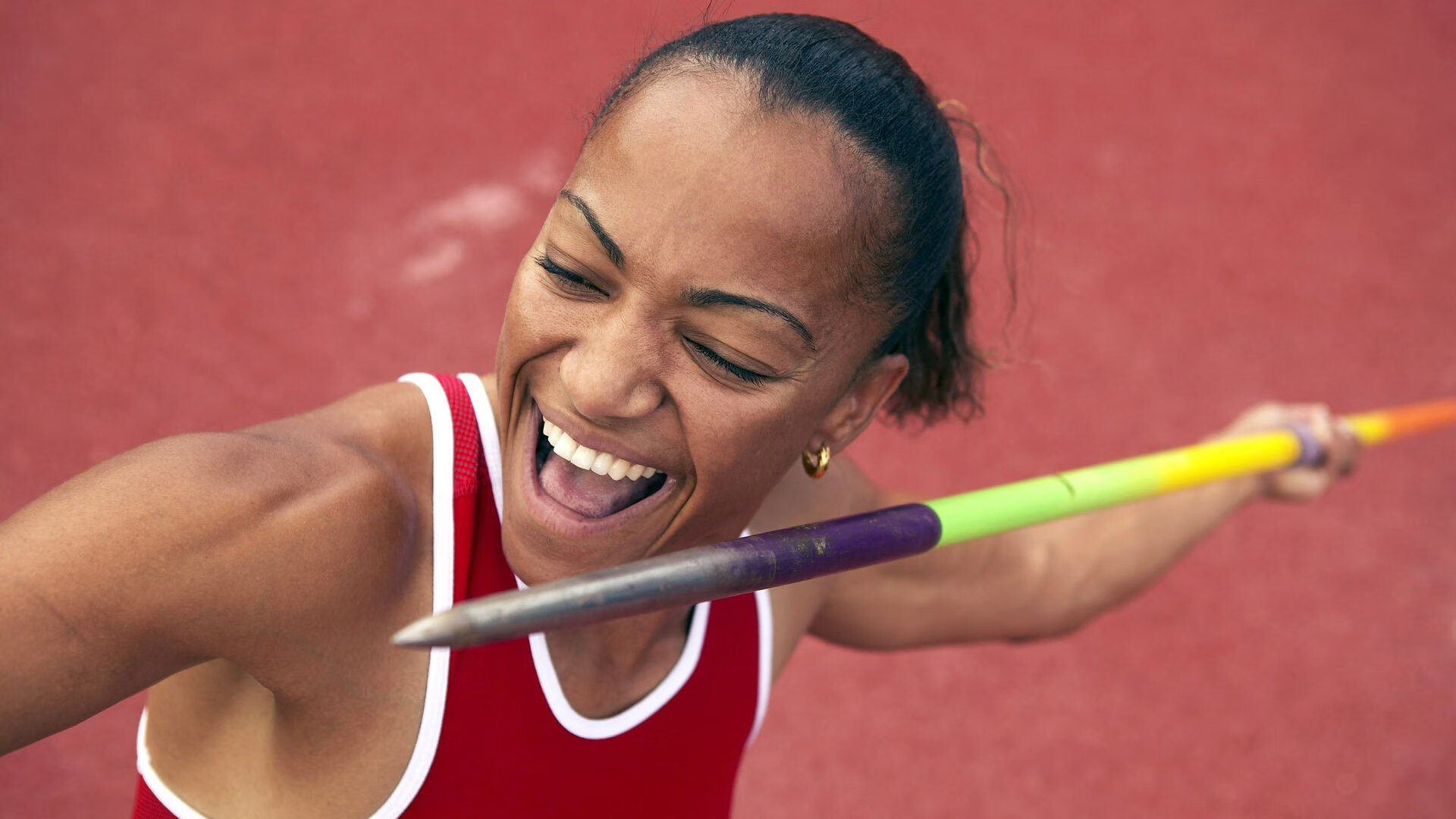 拉恩：他是全黑队进攻中的闪电，每一次带球都让对方防线紧张，拉恩vs科尔雷恩